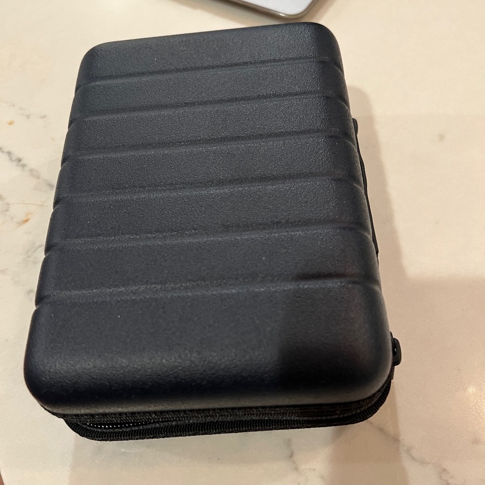 AWAY mini